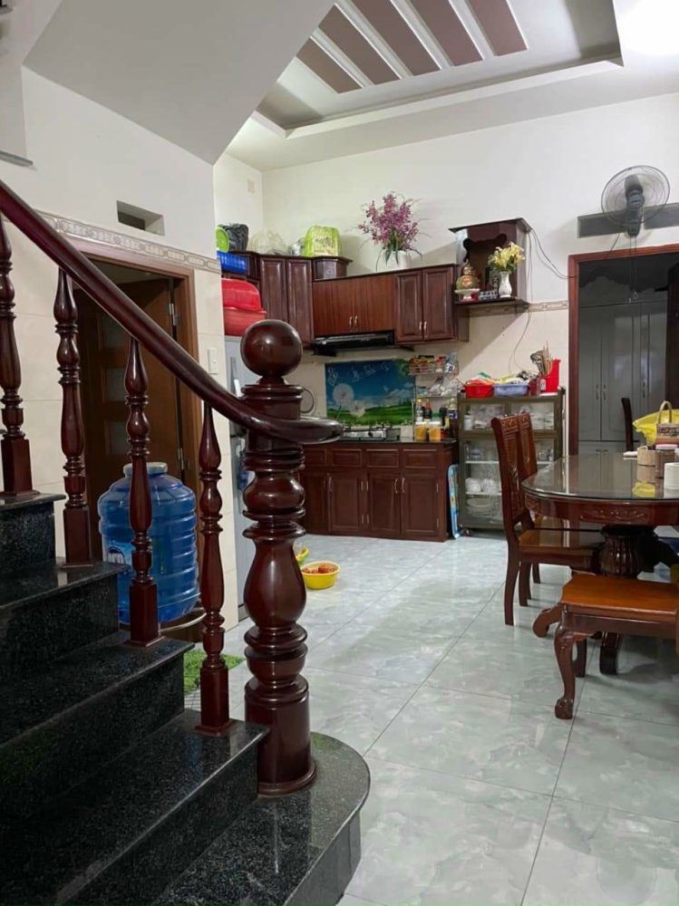 Nhà sổ hồng hoàn công đẹp