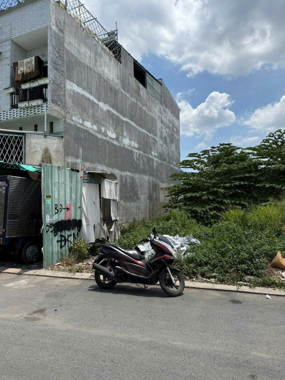 Nhà đất Dĩ An cần bán lô đất đẹp, giá rẻ hiếm có,