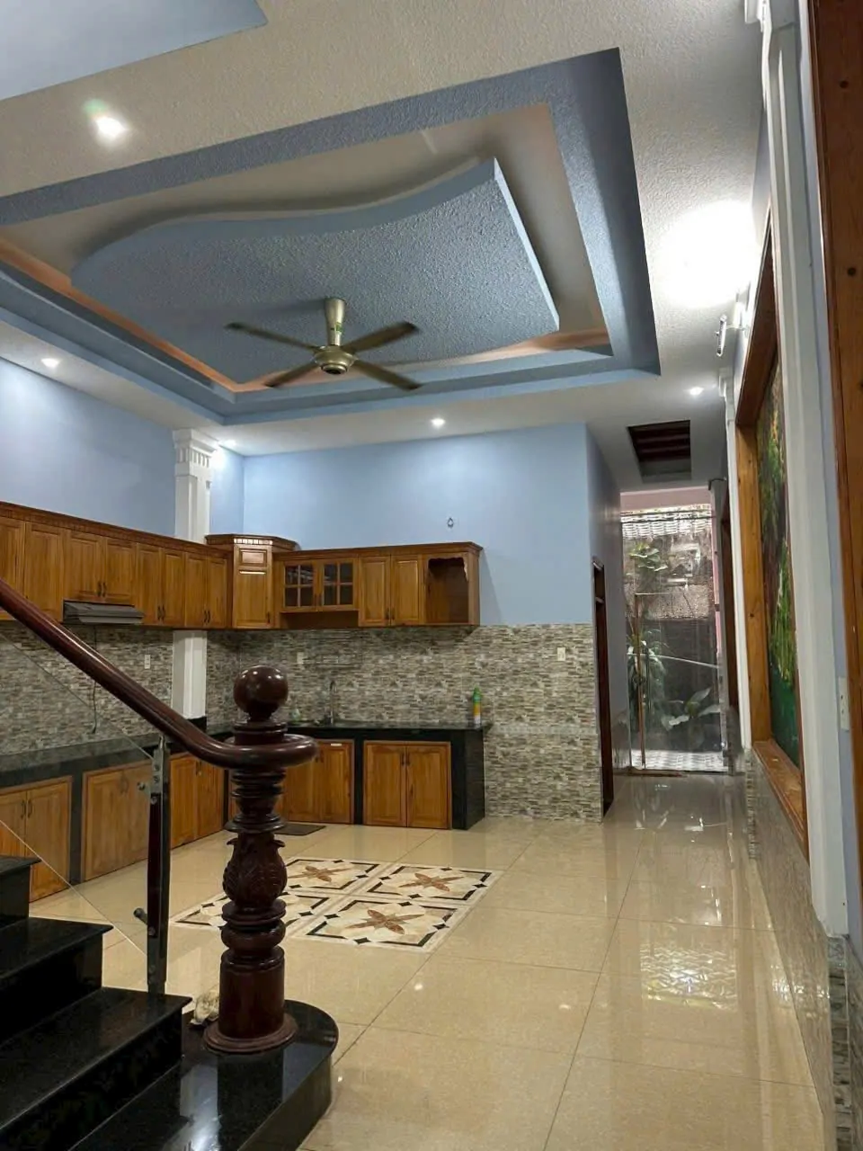 Bán Nhà chính chủ mặt tiền 3 Lầu Đường Nhựa Ngay Đông Hòa TP HCM